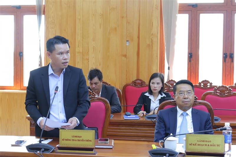 Phó Giám đốc Sở Thông tin và Truyền thông Vương Tôn Kiên thông tin về tình hình hoạt động báo chí tháng 9/2023.