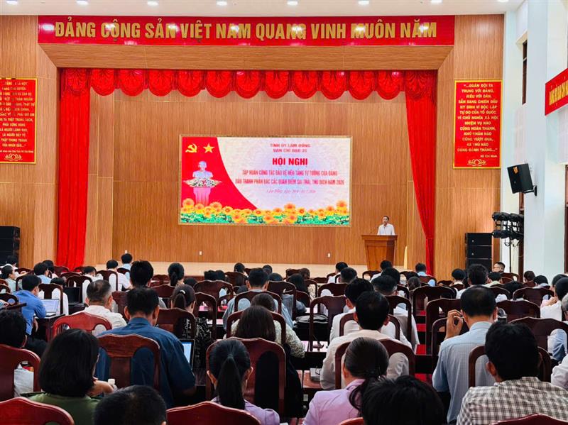 Quang cảnh Hội nghị.