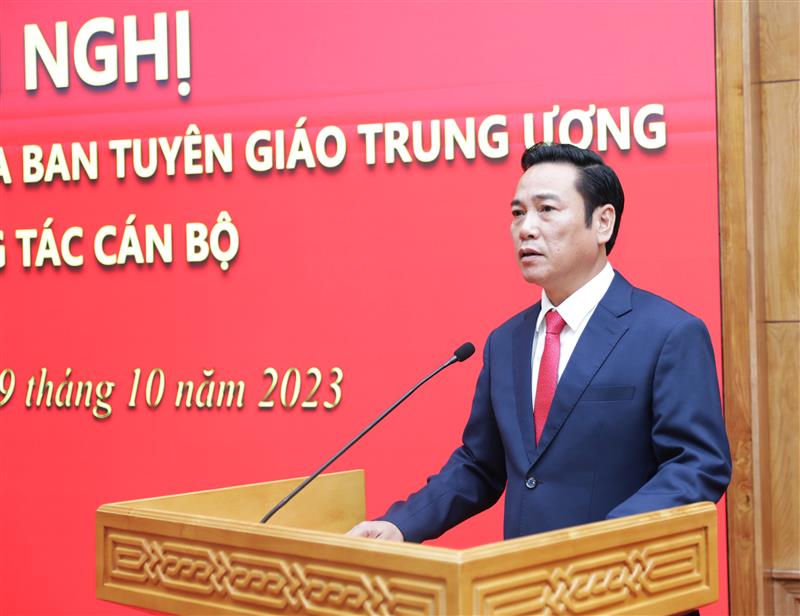 Đồng chí Nguyễn Công Dũng, Tổng Biên tập Báo Điện tử Đảng Cộng sản Việt Nam phát biểu nhận nhiệm vụ. (Ảnh: TA)