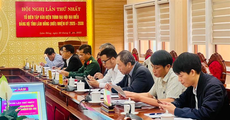 Các đại biểu tỉnh Lâm Đồng tham dự Hội nghị