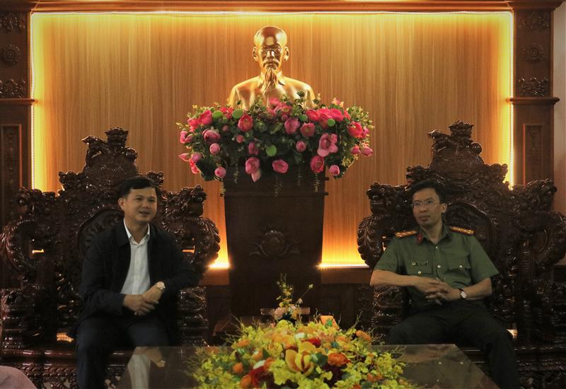 Đ/c Châu Ngọc Lương, Tỉnh ủy viên, Phó Trưởng Ban Thường trực Ban Tuyên giáo và Dân vận Tỉnh ủy gửi lời chúc mừng tốt đẹp đến toàn thể cán bộ, chiến sĩ lực lượng An ninh Nhân dân Công an tỉnh.