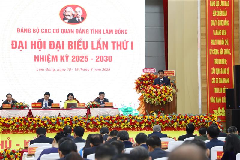 Các đại biểu dự Đại hội