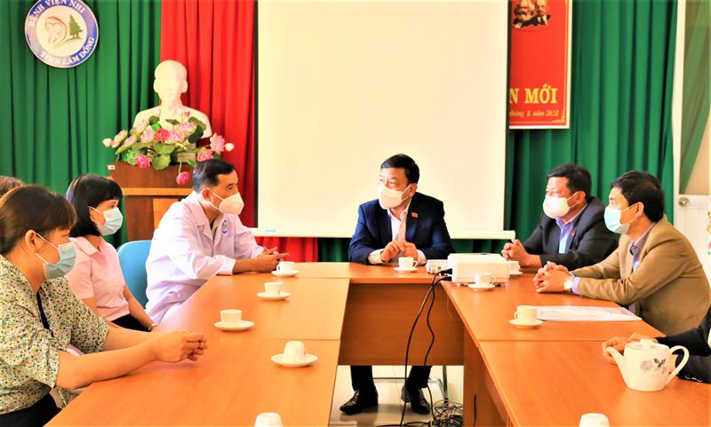 Toàn cảnh buổi làm việc