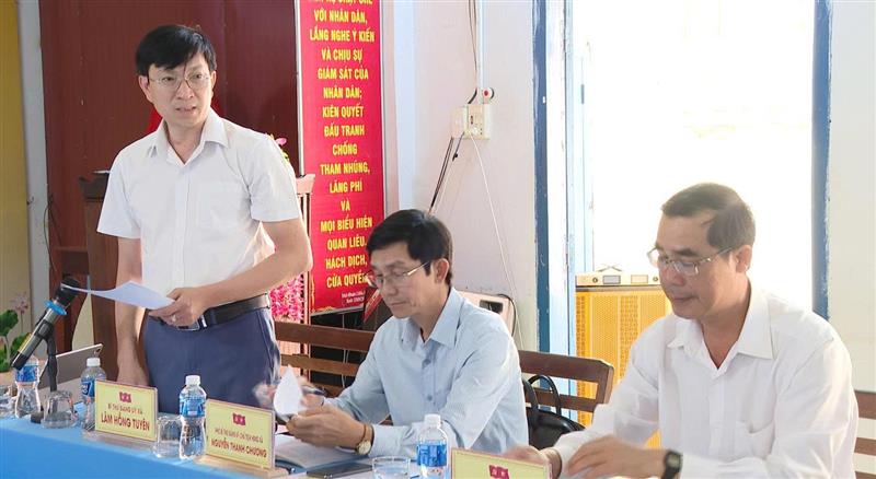 Lãnh đạo xã Lương Sơn phát biểu tại buổi làm việc