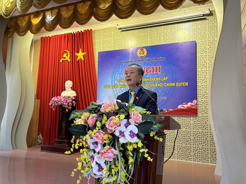 Đồng chí Hoàng Liên - Chủ tịch Liên đoàn Lao động tỉnh phát biểu tại Hội nghị