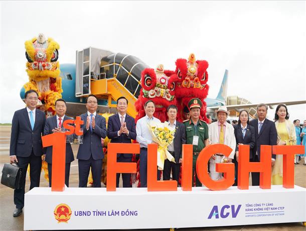 Sân bay Liên Khương đón chuyến bay đầu tiên trở lại Lâm Đồng