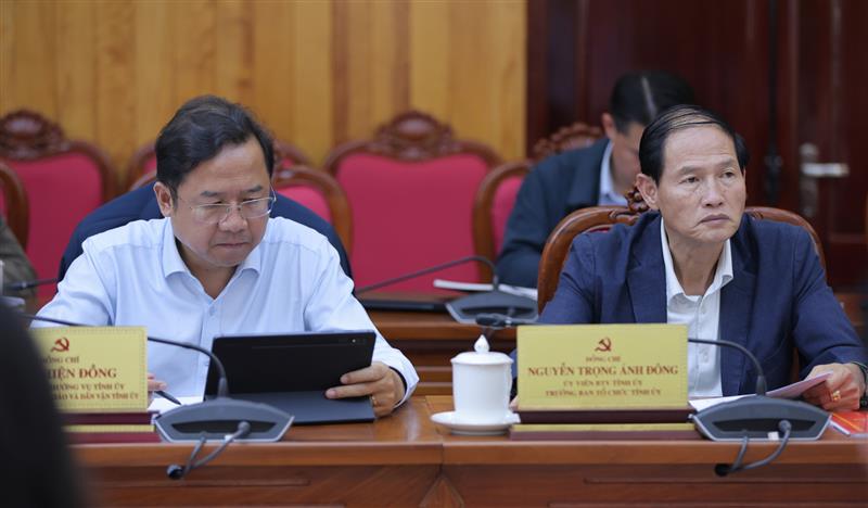 Lãnh đạo các ban Đảng dự buổi làm việc