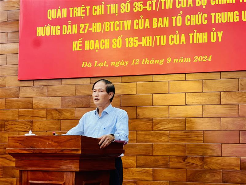 Đồng chí Nguyễn Trọng Ánh Đông - Trưởng Ban Tổ chức Tỉnh uỷ quán triệt Kế hoạch số 135 của Tỉnh uỷ.