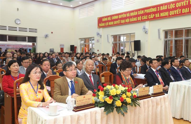 Các đồng chí nguyên lãnh đạo TP Bảo Lộc (cũ) qua các thời kỳ dự Đại hội