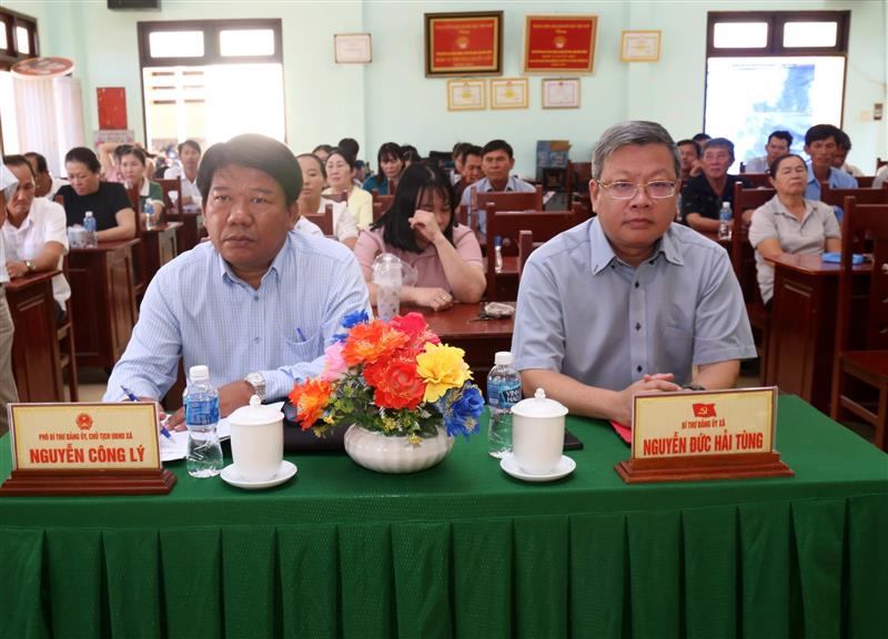 Lãnh đạo xã Hòa Thắng tham dự hội nghị tiếp xúc cử tri