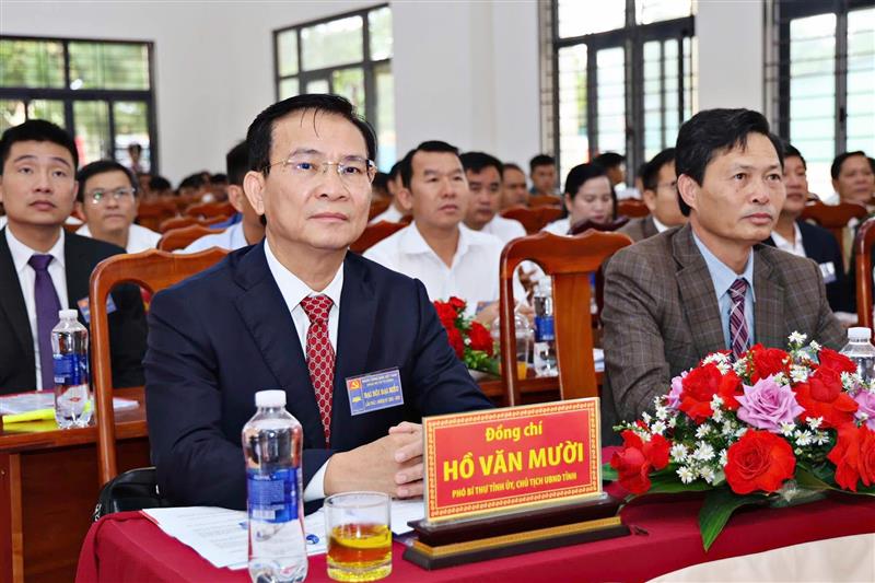Phó Bí thư Tỉnh ủy, Chủ tịch UBND tỉnh Lâm Đồng Hồ Văn Mười tham dự Đại hội
