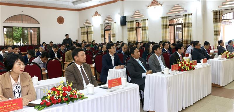 Các đại biểu tham dự Lễ Khai giảng.
