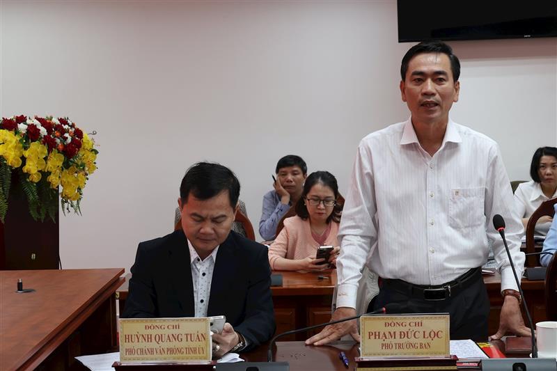 Phó Trưởng Ban TG - DV Tỉnh ủy Phạm Đức Lộc trao đổi, đề xuất tại buổi làm việc