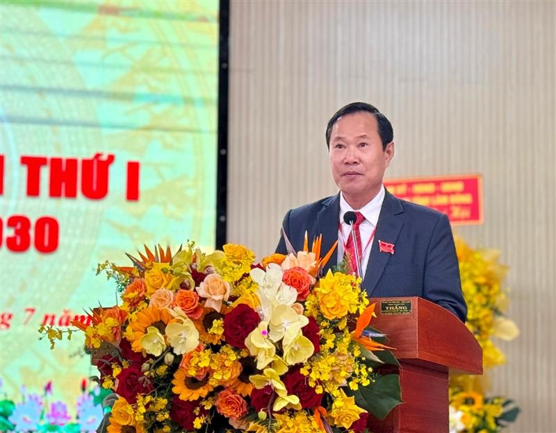 Đồng chí Phạm Triều, Ủy viên Ban Thường vụ Tỉnh ủy, Phó Chủ tịch Ủy ban MTTQ Việt Nam tỉnh Lâm Đồng phát biểu chỉ đạo Đại hội