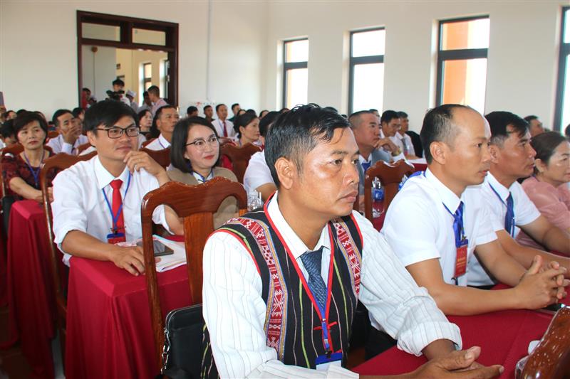 Các đại biểu tham dự đại hội