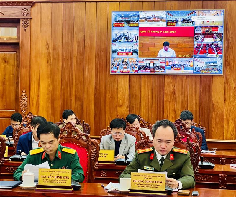 Các đại biểu dự Hội nghị.