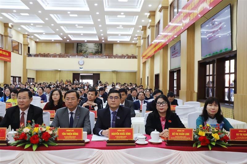 Các đồng chí Ủy viên Ban Thường vụ Tỉnh ủy dự Đại hội