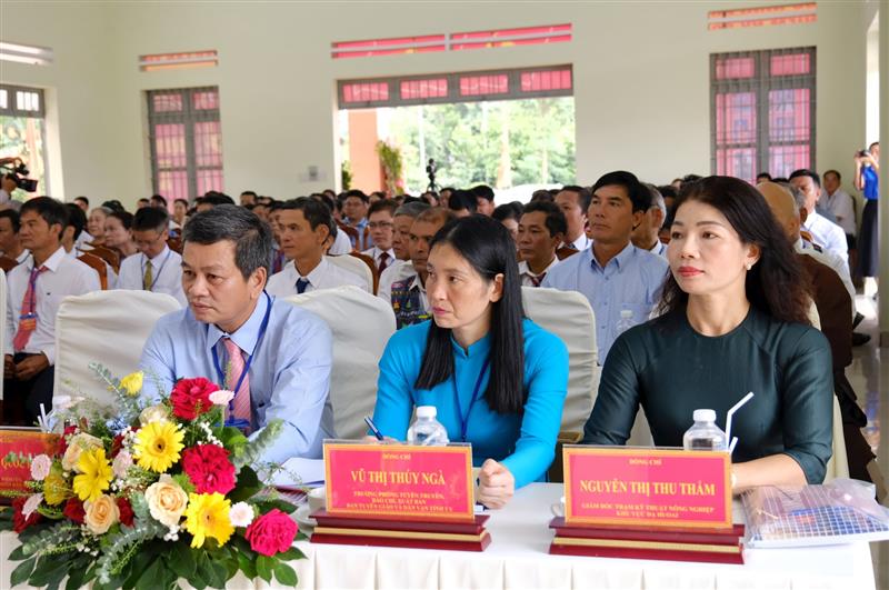 Lãnh đạo các cơ quan, đơn vị, sở ngành tham dự Đại hội