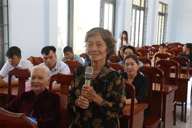 Cử tri xã Sông Lũy đề nghị rà soát, cấp giấy chứng nhận quyền sử dụng đất đối với các thửa đất đã được đo đạc trong Dự án 920