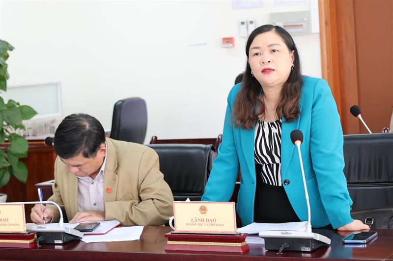 Đại diện lãnh đạo Sở Dân tộc và Tôn giáo thông tin về vụ việc cựu tu sĩ xâm hại nhiều trẻ em ở Lâm Đồng