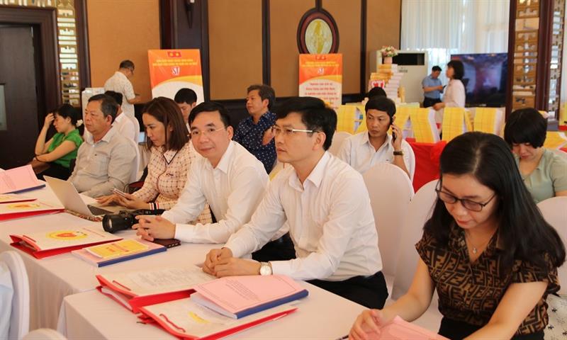 Các đại biểu dự Hội nghị.