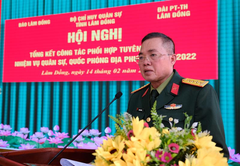 Đại tá Trần Văn Khương – Chính ủy Bộ CHQS tỉnh kết luận tại hội nghị.