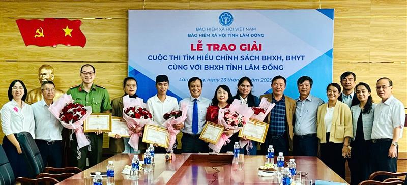 Ban Tổ chức chúc mừng các thí sinh đạt giải