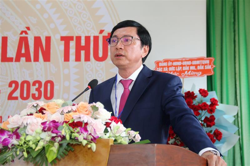 Bí thư Đảng ủy xã Thuận An Lê Văn Hoàng phát biểu khai mạc Đại hội