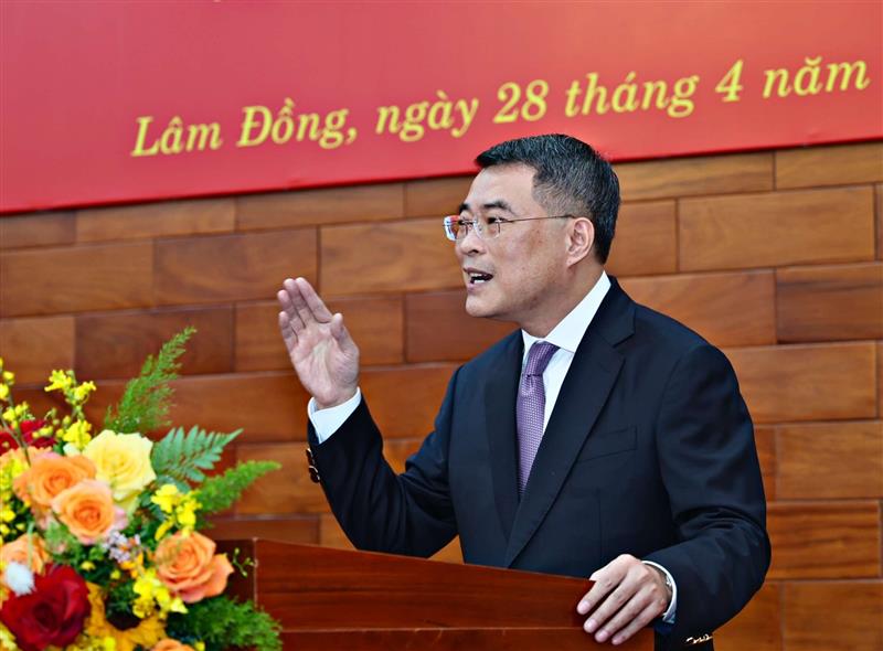 Đồng chí Lê Minh Hưng - Uỷ viên Bộ Chính trị, Bí thư Trung ương Đảng, Trưởng Ban Tổ chức Trung ương phát biểu chỉ đạo tại Hội nghị