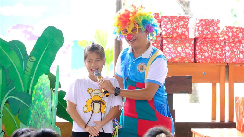 Ngày hội mang đến cho các em thiếu nhi một mùa Trung thu vui tươi, ấm áp, bổ ích. Ảnh: Trịnh Thị Loan.