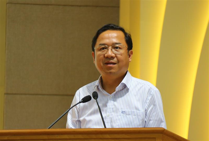 Đồng chí Tôn Thiện Đồng - UVBTVTU, Trưởng Ban Tuyên giáo và Dân vận Tỉnh ủy phát biểu chỉ đạo tại hội nghị