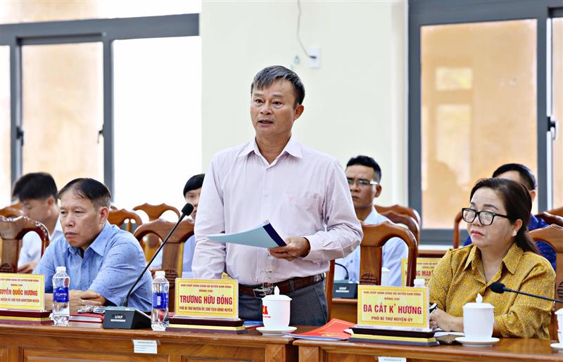Chủ tịch UBND huyện Đam Rông Trương Hữu Đồng kiến nghị các khó khăn, vướng mắc về đầu tư công, sắp xếp đơn vị hành chính cấp xã...