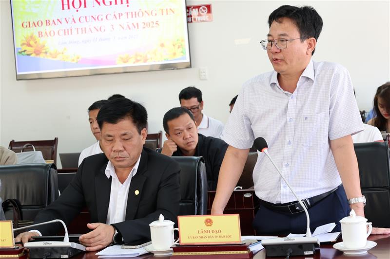 Đại diện lãnh đạo UBND TP Bảo Lộc thông tin về công tác quản lý trật tự đô thị trên địa bàn thành phố 