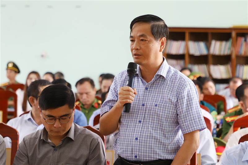 Đồng chí Võ Thanh Bình, Ủy viên Ban Thường vụ Tỉnh ủy, Trưởng Ban Tuyên giáo và Dân vận Tỉnh ủy đề nghị tăng cường nắm bắt tình hình tư tưởng trong Nhân dân, giải quyết vướng mắc cơ sở