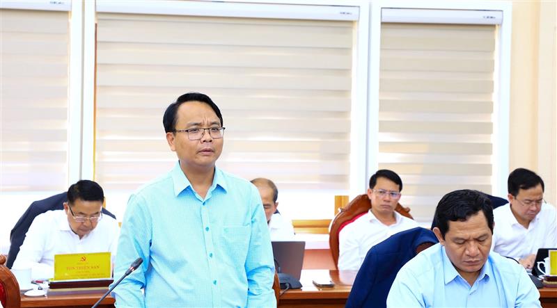 Phó Bí thư Tỉnh ủy Đặng Hồng Sỹ đề nghị điều chỉnh đưa vào Dự thảo văn kiện thông tin cụ thể về dự báo cơ hội và khó khăn, thách thức trong nhiệm kỳ mới