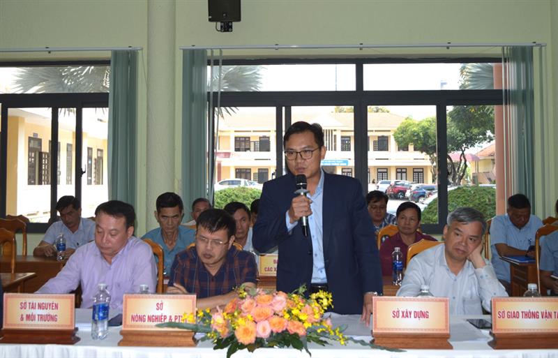 Lãnh đạo Sở Xây dựng phát biểu tại buổi làm việc