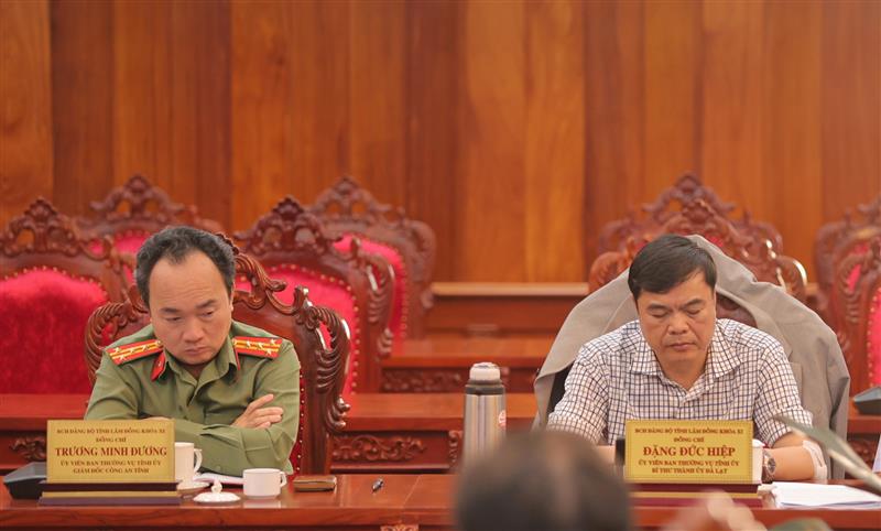 Các đại biểu dự Hội nghị 