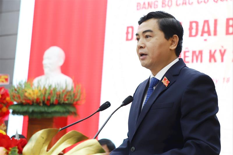 Đồng chí Nguyễn Hoài Anh, Ủy viên dự khuyết Ban Chấp hành Trung ương Đảng, Phó Bí thư Thường trực Tỉnh ủy, Bí thư Đảng ủy Các cơ quan Đảng tỉnh Lâm Đồng phát biểu khai mạc