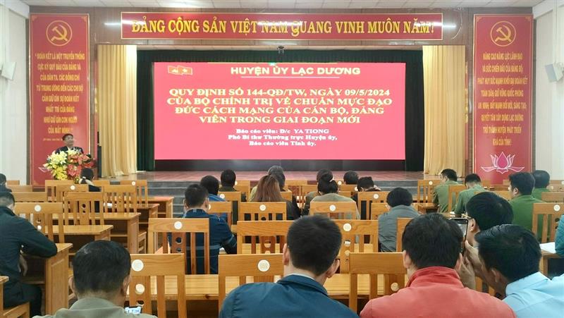Các địa phương trong tỉnh tổ chức hội nghị quán triệt và triển khai thực hiện Quy định số 144-QĐ/TW, ngày 9/5/2024 của Bộ Chính trị “về chuẩn mực đạo đức cách mạng của cán bộ, đảng viên trong giai đoạn mới”