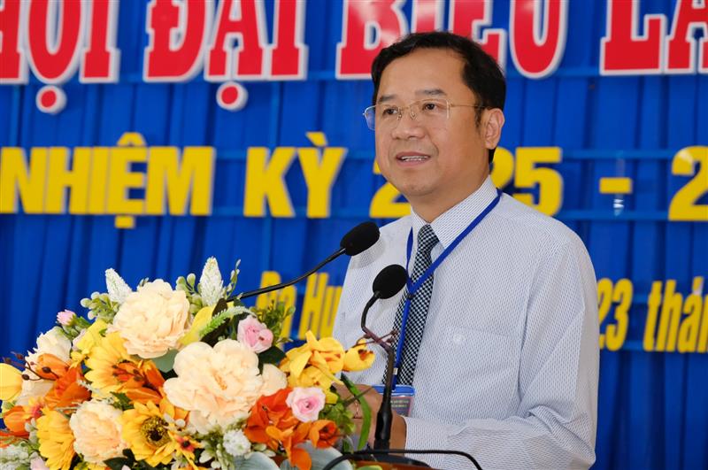 Đồng chí Tôn Thiện Đồng, Ủy viên Ban Thường vụ, Trưởng Ban Tổ chức Tỉnh ủy phát biểu chỉ đạo tại Đại hội