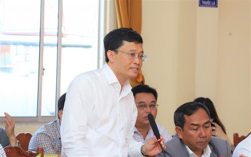 Đồng chí Trương Hoài Minh - Chủ tịch UBND huyện Bảo Lâm phát biểu tại buổi làm việc