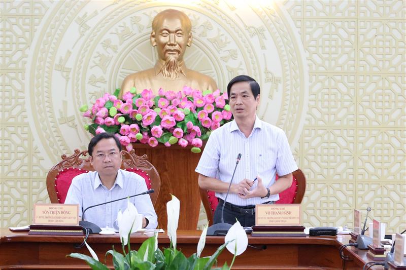 Trưởng Ban Tuyên giáo và Dân vận Tỉnh ủy Bình Thuận Võ Thanh Bình phát biểu tại hội nghị