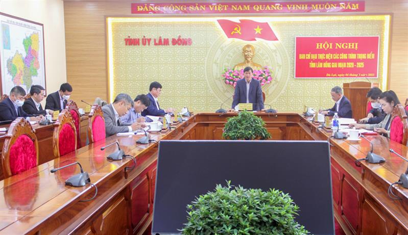 Các đại biểu tham dự hội nghị