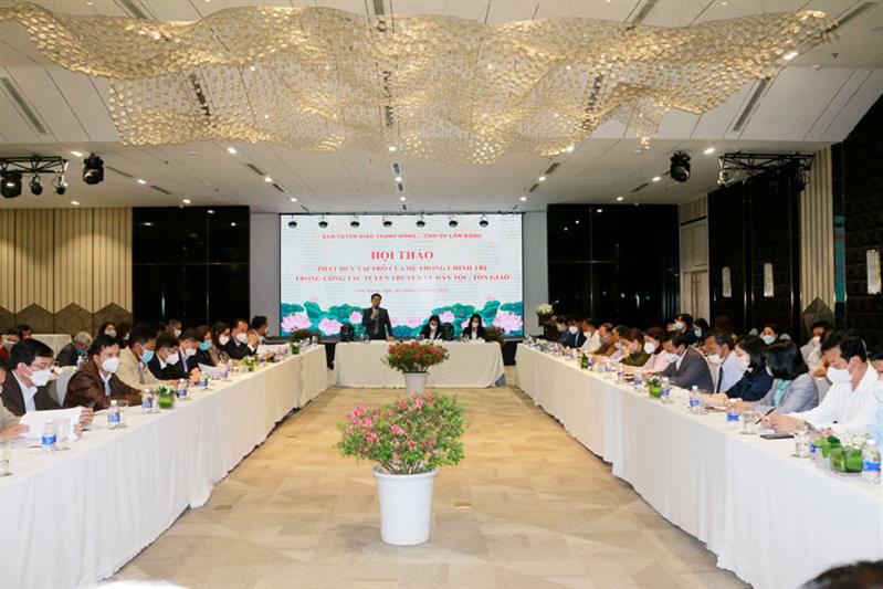 Các đại biểu tham dự hội thảo