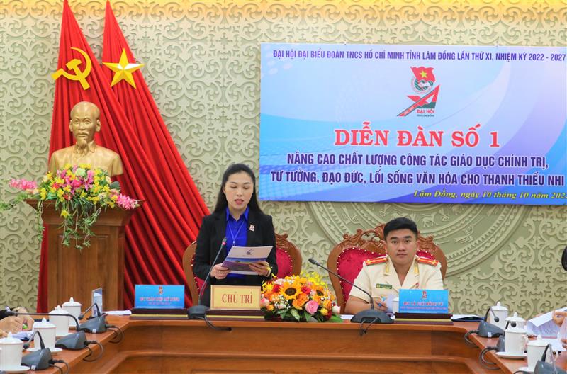 Chủ trì Diễn đàn có đồng chí Trần Diệp Mỹ Dung - Phó Bí thư Tỉnh đoàn khóa X; đồng chí Lê Ngô Hồng Vũ - UVBCH Tỉnh đoàn, Bí thư Đoàn thanh niên Công an tỉnh