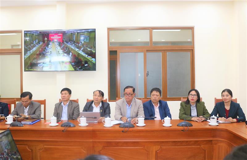 Các đại biểu tham dự hội nghị.