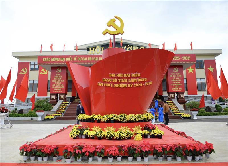 Đại hội lần thứ I của Đảng bộ tỉnh có ý nghĩa quan trọng trên con đường kiến tạo tương lai mới, đưa tỉnh Lâm Đồng vững bước tiến lên phía trước