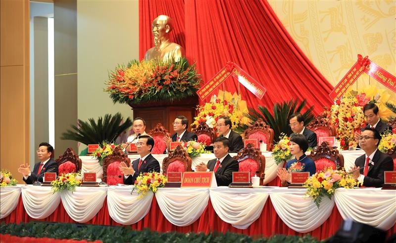 Đoàn Chủ tịch điều hành Đại hội