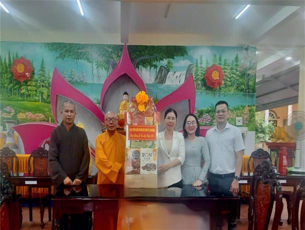 Ban Tuyên giáo và Dân vận Tỉnh ủy thăm, chúc mừng các cơ sở phật giáo nhân dịp Lễ Vu Lan năm 2025