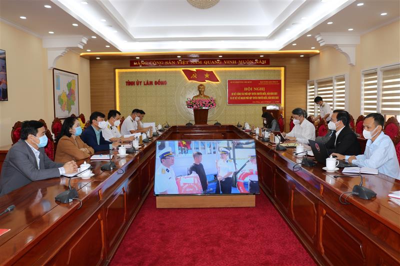 Hình toàn cảnh hội nghị